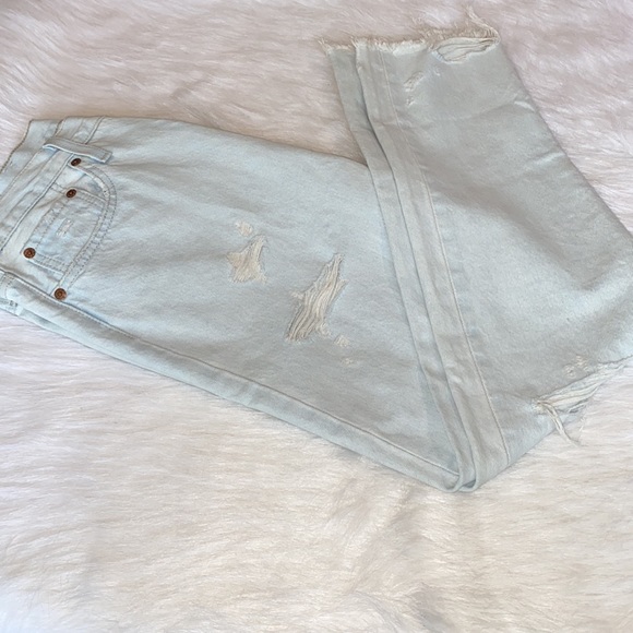 501 Skinny - Picture 10 of 16